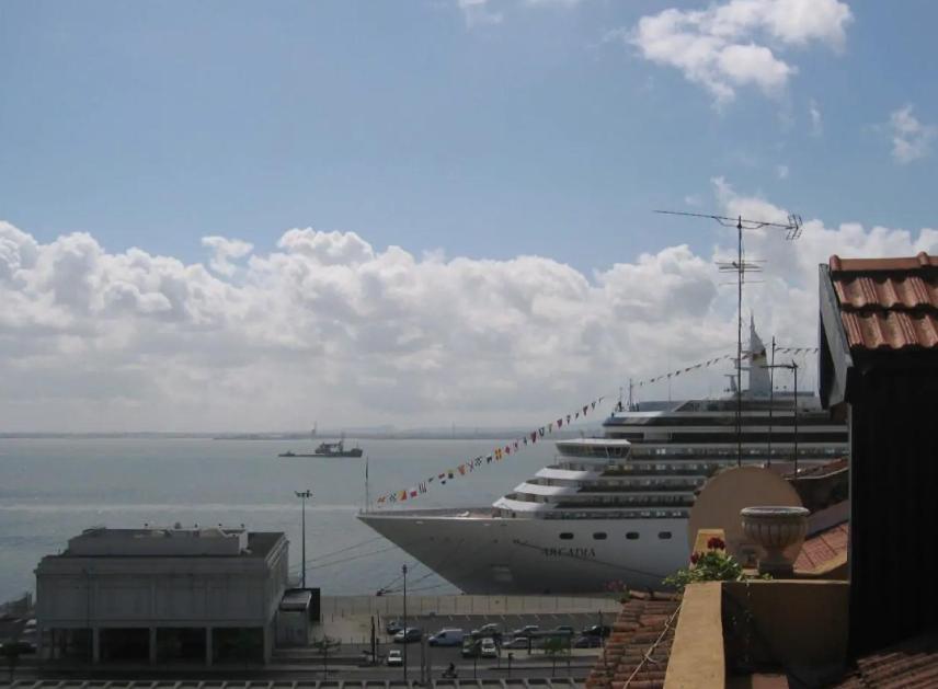 Gorgeous River View In Alfama 리스본 외부 사진